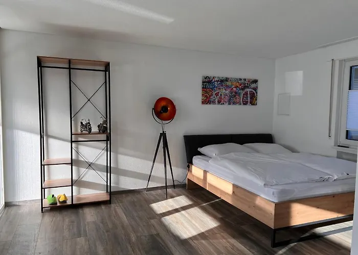 Ingrid Stylisch Und Zentral In Vs Mit Parkplatz *