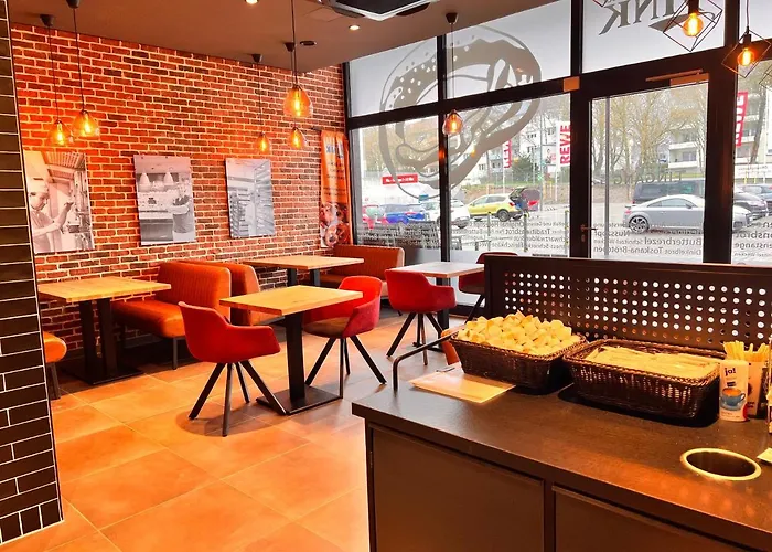 Ingrid Stylisch Und Zentral In Vs Mit Parkplatz Apartamento